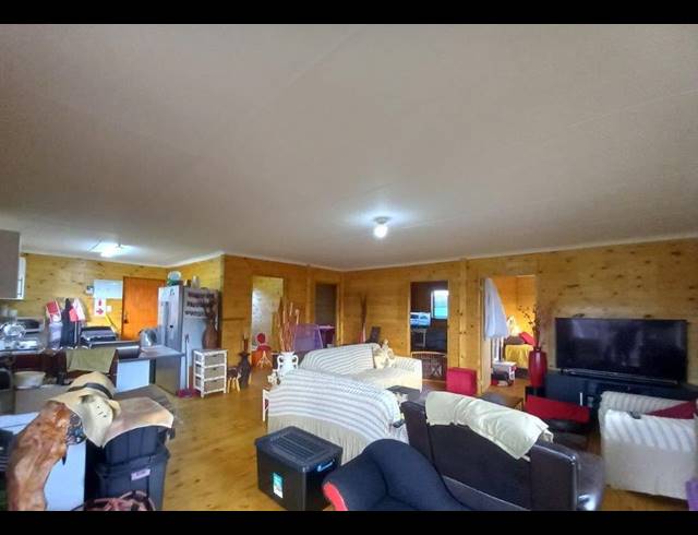 3 BEDROOM HOUSE RENTED IN GREENBUSHES